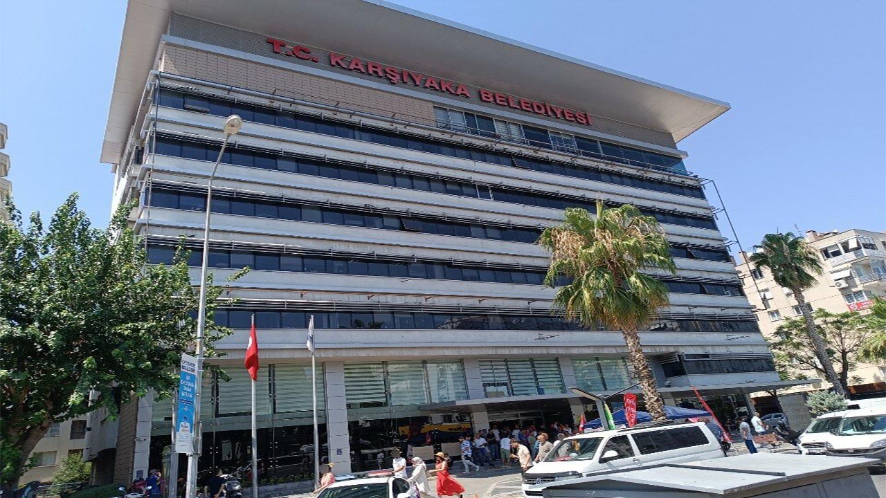 Chp’li belediyenin işçilerinden maaş tepkisi Boşaltılan kasada işçiye para kalmadı