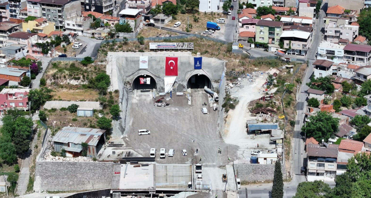 CHP’li belediyenin tünel projesi mahalleyi hayalet şehre çevirdi! Esnaf sinek avlıyor