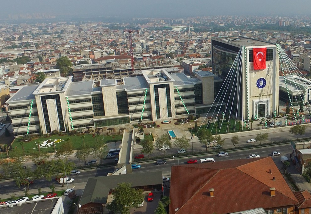 CHP’li belediyeye yapılan yolsuzluk operasyonunda flaş gelişme: O şirketlere kayyım atandı