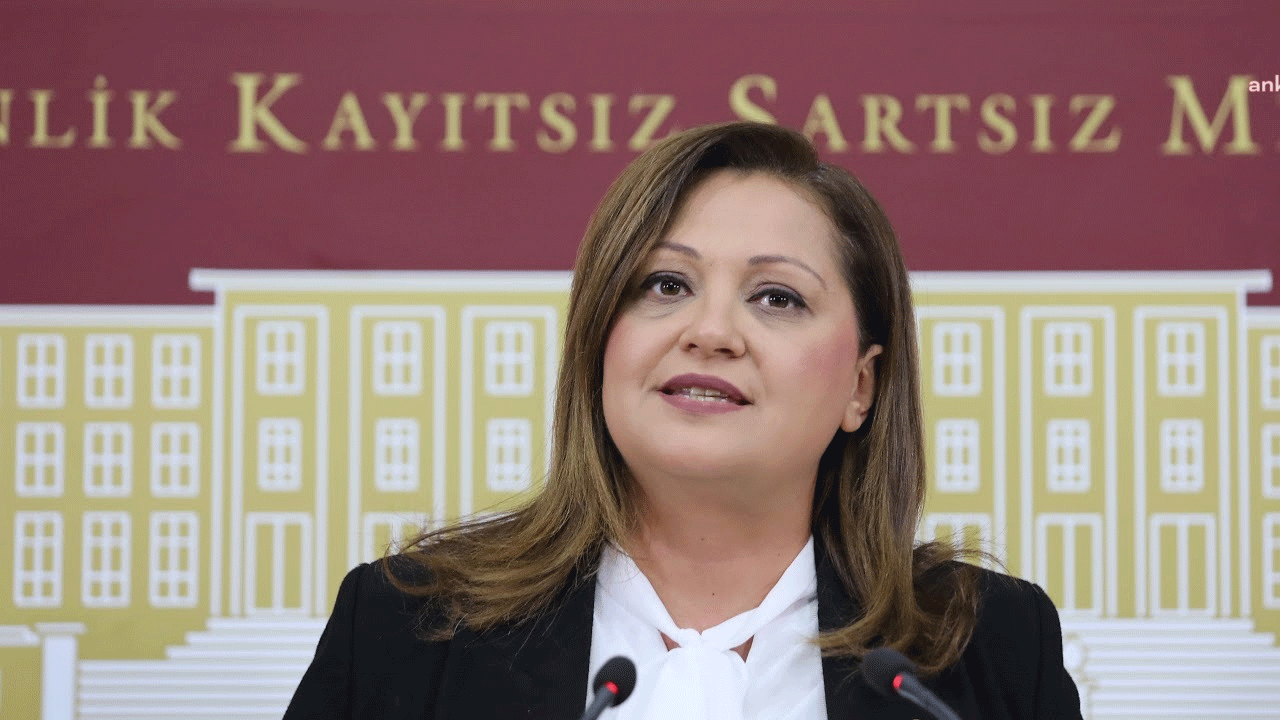 CHP’li Burcu Köksal hem ruhsatı veriyor hem de inkâr ediyor