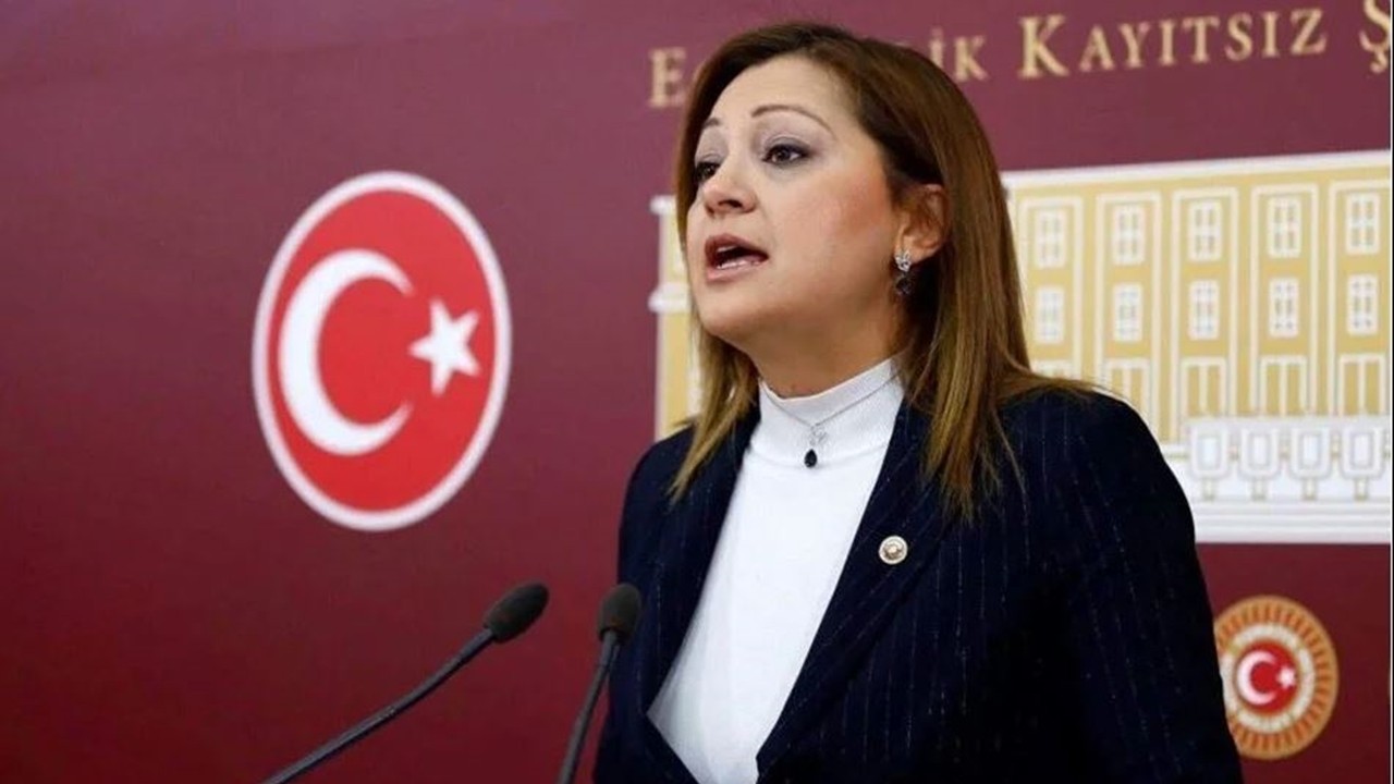 CHP’li Burcu Köksal’dan Basın Özgürlüğüne Darbe: Gazeteyi mühürledi