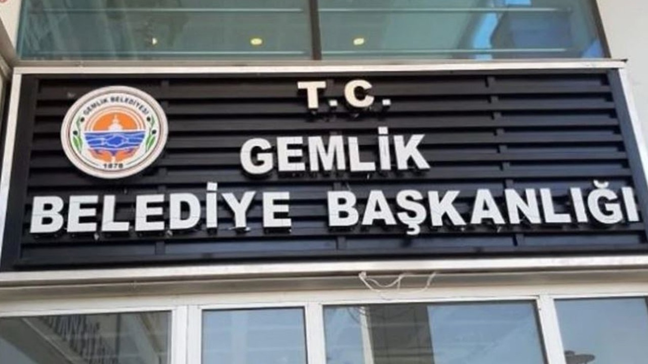 CHP’li CHP’liye borç takıyor!