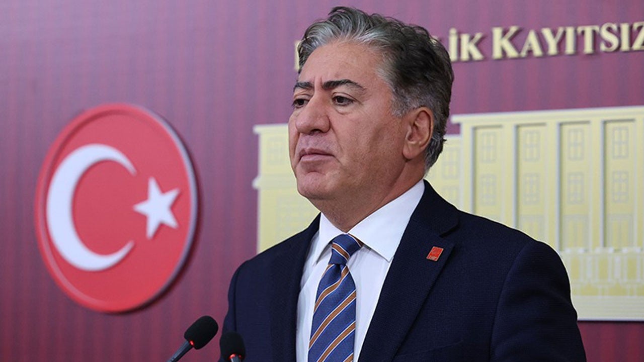 CHP’li Emir’den yine bildik teraneler! İzmit'teki yolsuzluğa ve rüşvete de arka çıktılar!
