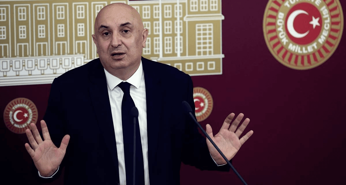CHP'li Engin Özkoç'a çok sert tepki: Zekâ kıtlığı yoksa...