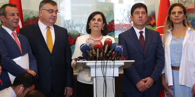 CHP'li Gaye Usluer: Kurultaya gitmemek toplum vicdanını susturmaktır