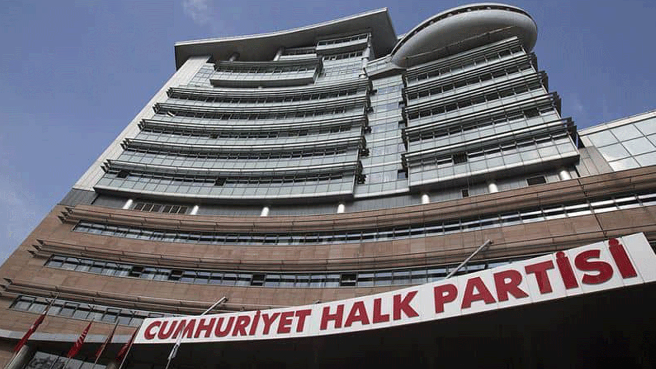 CHP’li gazetecilerden şok iddia: Kayyuma karşı milletvekilleri genel merkeze nöbete çağrıldı!