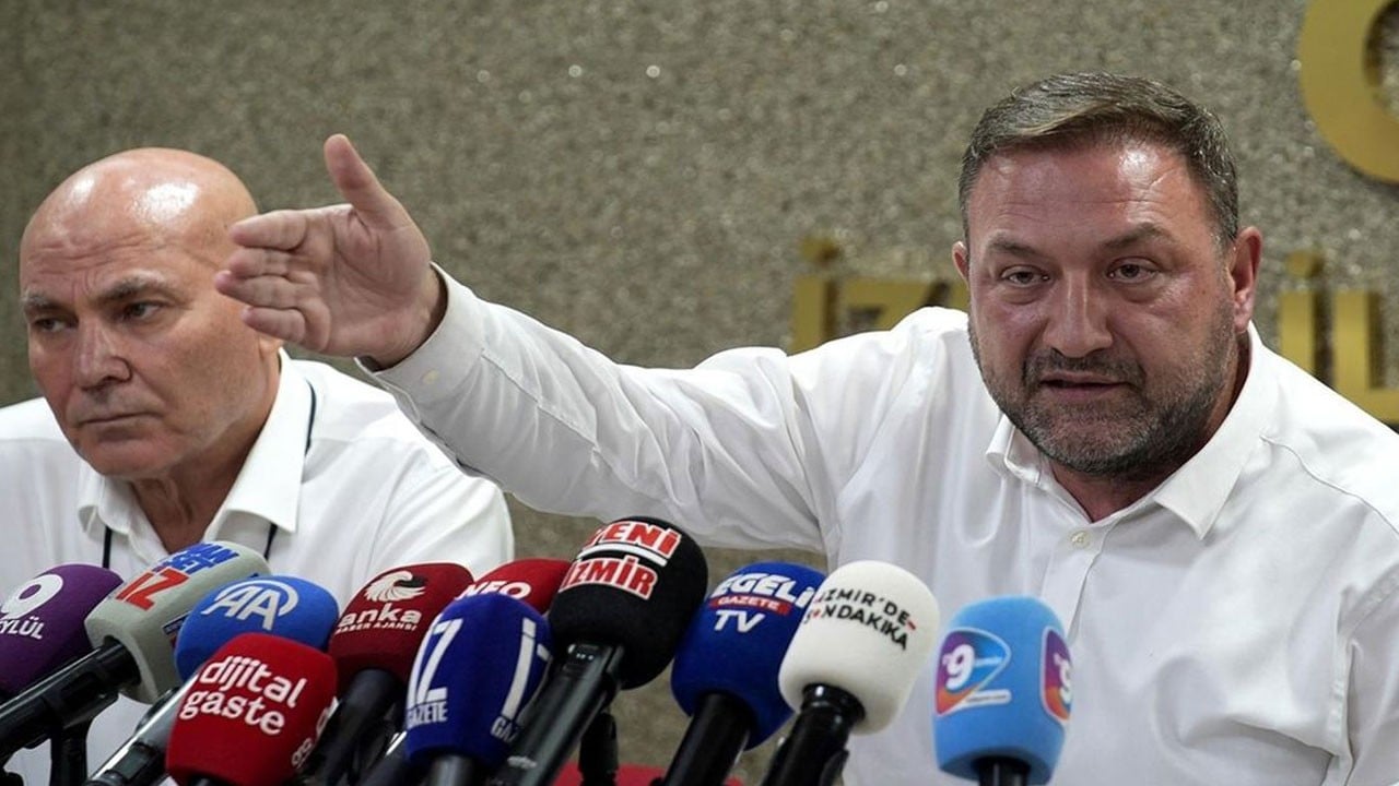 CHP’li Gümrükçü’den Yeni Partili Güç’e: Sen ahlaksızın daniskasısın! Cebindeki telefonu bile CHP’nin parasıyla aldı