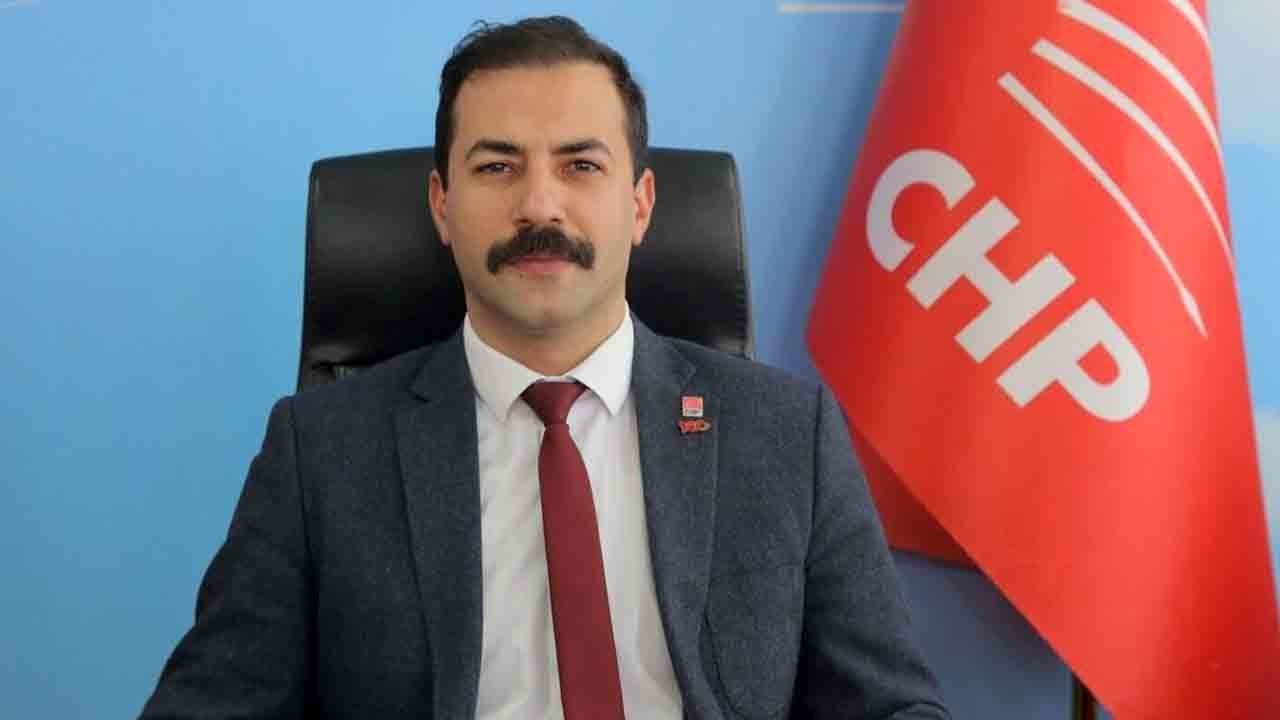 CHP’li İl Başkanı çalınan paralar yerine kelepçeye taktı!
