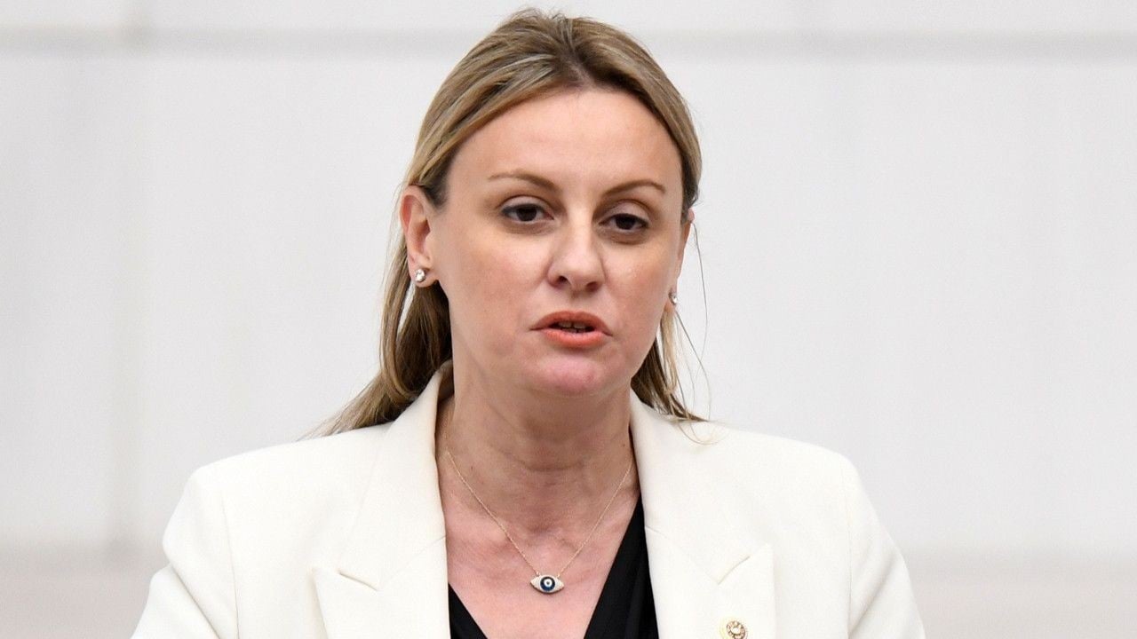 CHP’li kadın vekilden terbiyesizlik! Leyla Şahin Usta’ya skandal hakaret