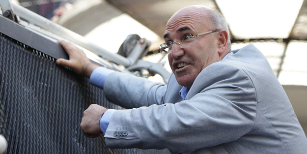 CHP'li Mahmut Tanal kendini rezil etti! Şok paylaşımlar...