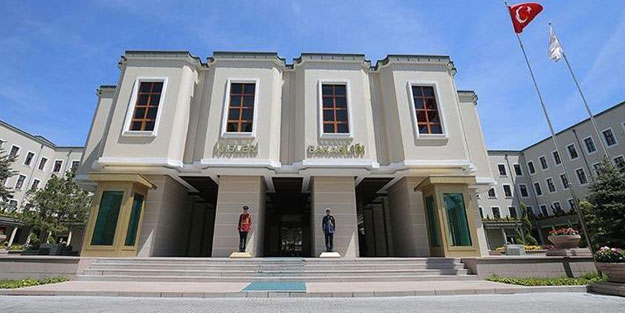 CHP'li meclis üyesi Osman Kurum görevden uzaklaştırıldı