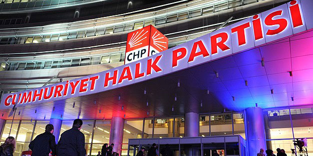 CHP'li Oğuz Kaan Salıcı, koltuk peşindeki partililere sert çıktı: Genel merkez koridorlarında...