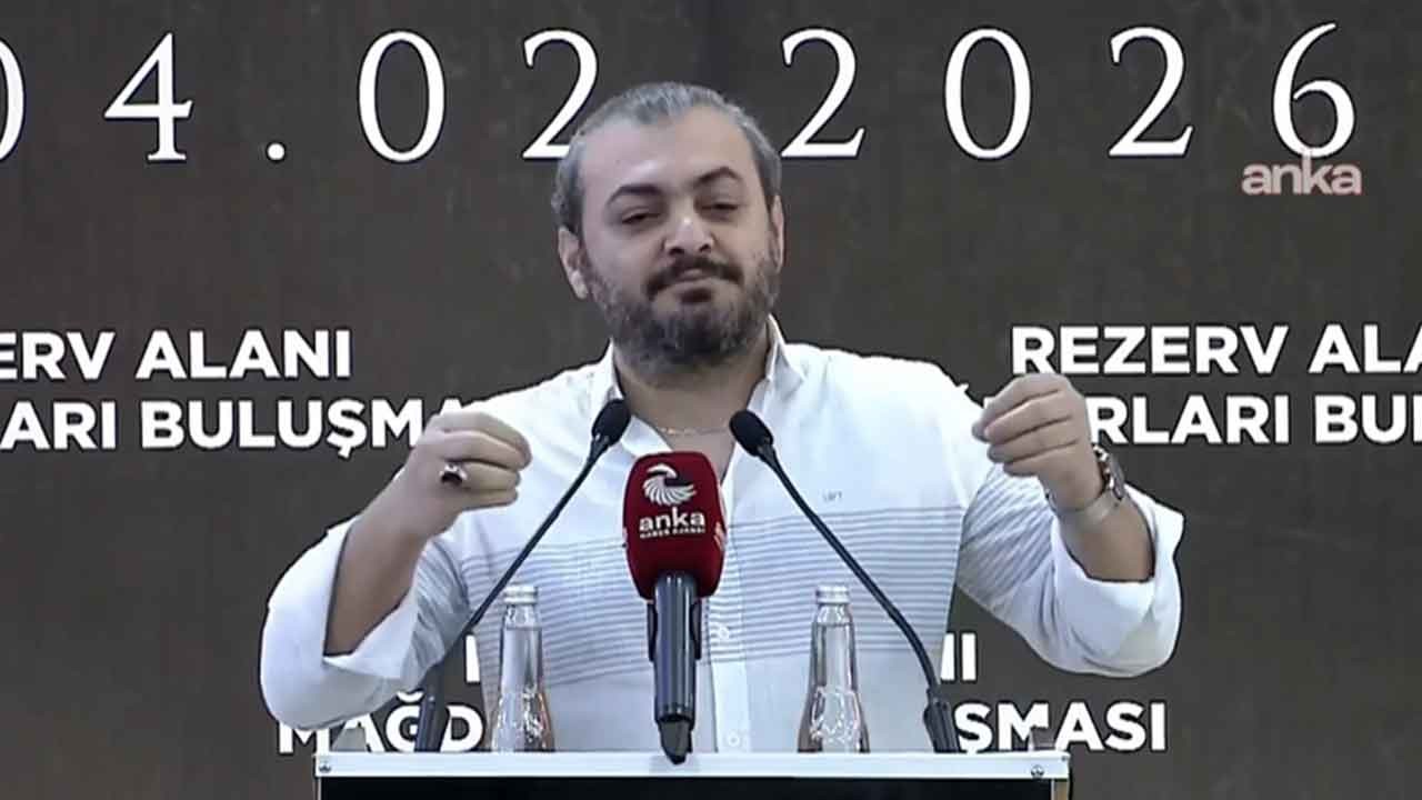 CHP’li Özel’in Hatay tiyatrosunda Atatürk maskeli provokasyon! İstemediğimiz ev diyerek nankörlükte sınır tanımadılar