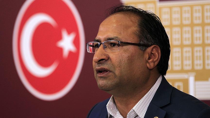 CHP'li Purçu Beşiktaş'ı Romanlardan özür dilemeye davet etti