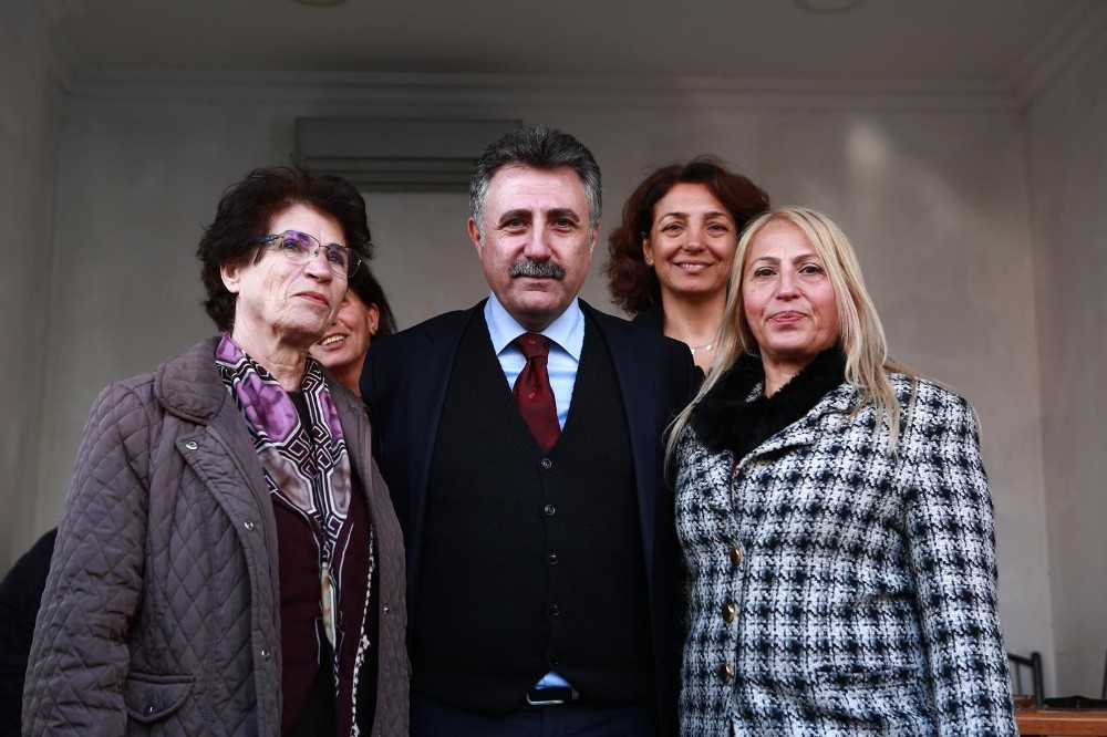 CHP’li Sandal kadın kolları ile buluştu 