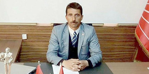 CHP'li tacizci başkan zehir zemberek sözlerle partisinden istifa etti