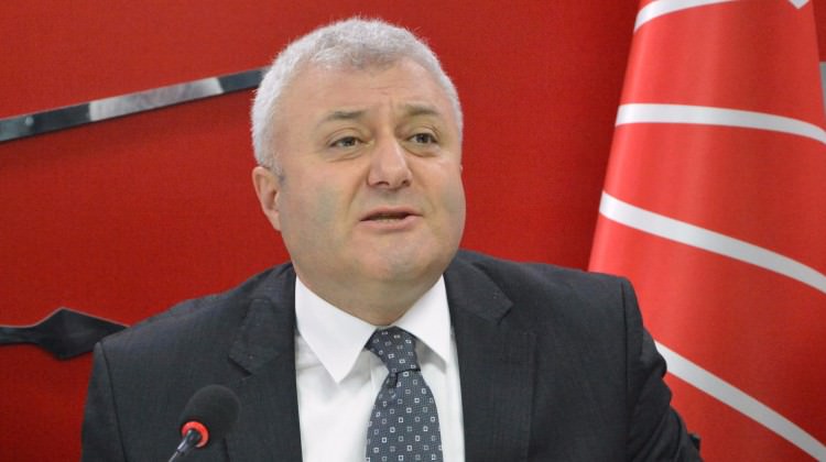 CHP'li Tuncay Özkan'dan vatandaşa küfür!