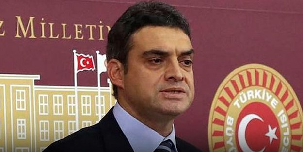 CHP'li Umut Oran istifa etti