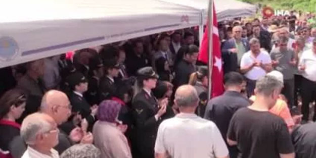 CHP'li vekil şehit cenazesinde bile rezillik çıkardı