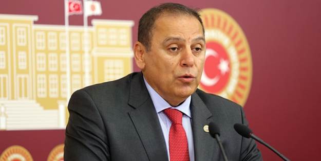 CHP’li vekil trafik kazası geçirdi