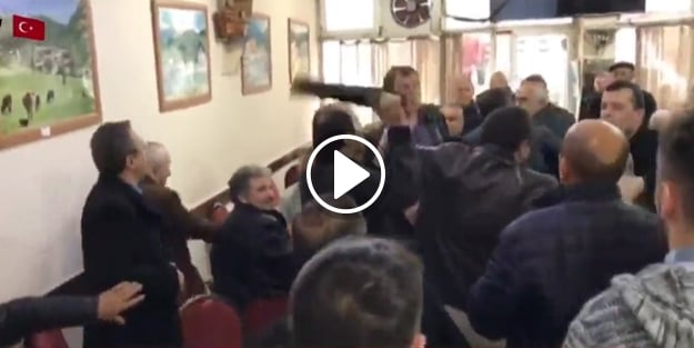 CHP'li vekilden 'evet' diyen vatandaşa dayak!