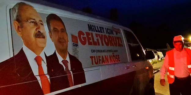 CHP'li vekilin minibüsü kaza yaptı!