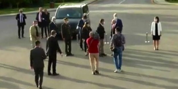 CHP'li vekiller Kılıçdaroğlu'nu dakikalarca ayakta bekletti