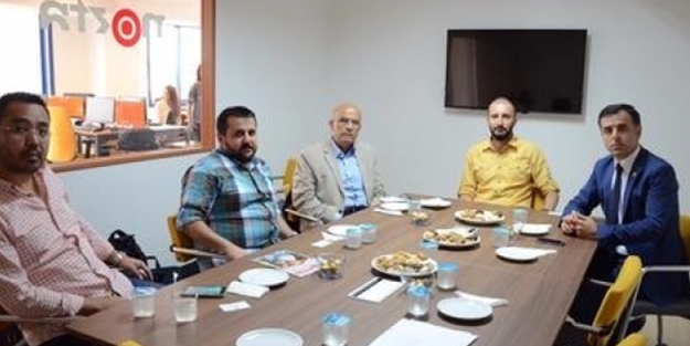 CHP'li vekiller terör destekçisi dergiyi ziyaret etti!