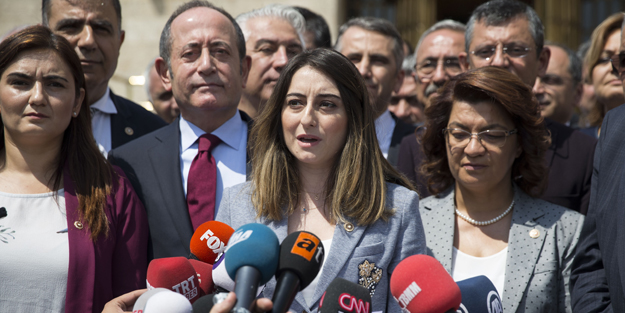 CHP'de kazan kaynıyor! 129 vekilden flaş kurultay bildirisi