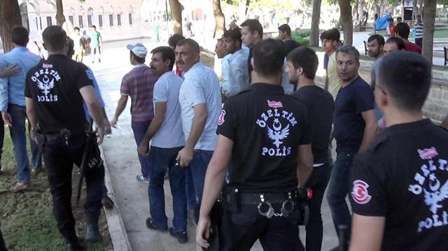 CHP'li vekillere yumurtalı protesto şoku