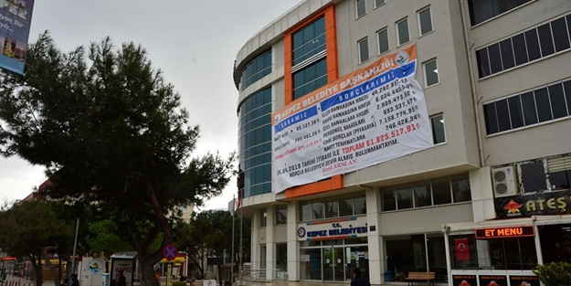 CHP'li yeni başkan CHP'li belediyenin borçlarını ifşa etti!
