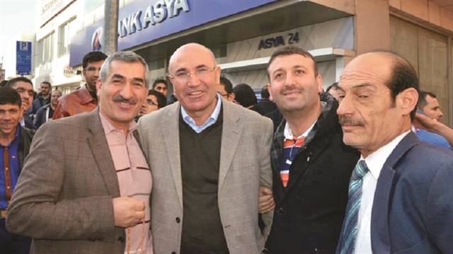 CHP’liler darbeci FETÖ için cezaevi kapısında