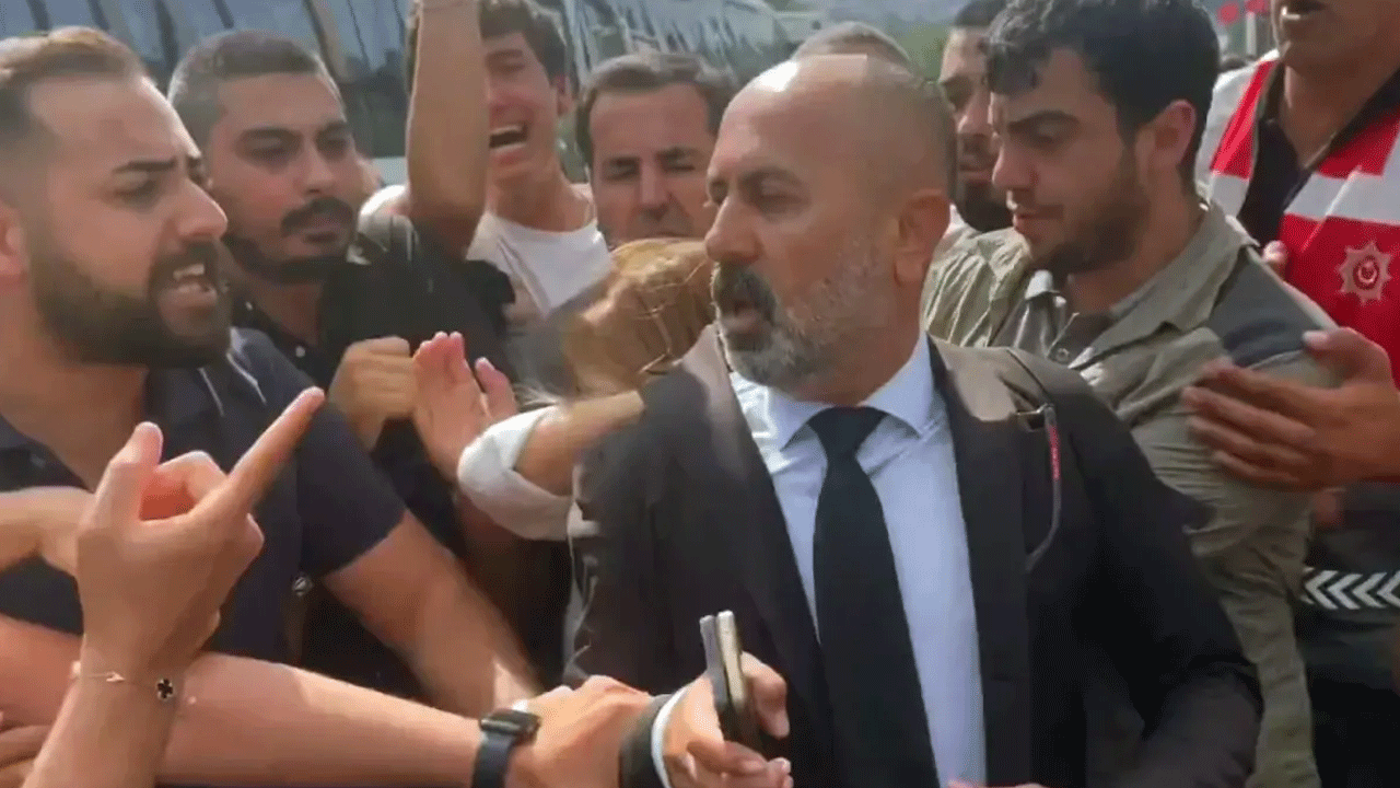 CHP'liler Gürsel Tekin'in sağ kolunu dövdü