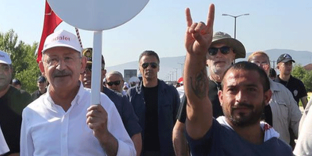 CHP'liler kendi çalıp kendi oynamaya başladı!