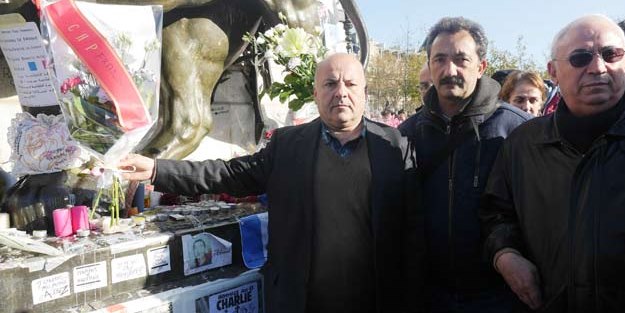 CHP'liler Paris için mum yaktı