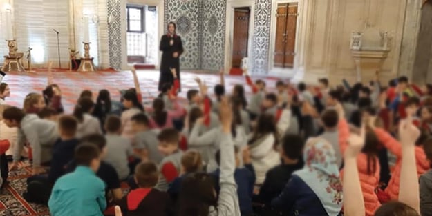 CHP’liler Saadet Partisi’nin sivil toplum örgütlerini hedef aldı