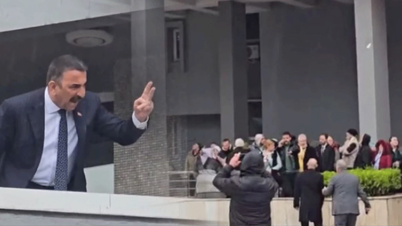 CHP’liler valiyi çıldırttı! Balkondan bağırarak azarladı: Siz paralel devlet misiniz?