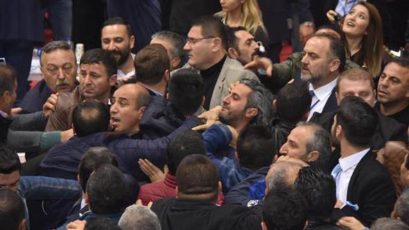 CHP'liler yine birbirine girdi! Bu kez o ilde...
