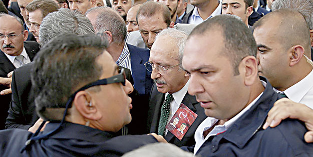 CHP’lilerin terörist ziyareti meclis adına değil