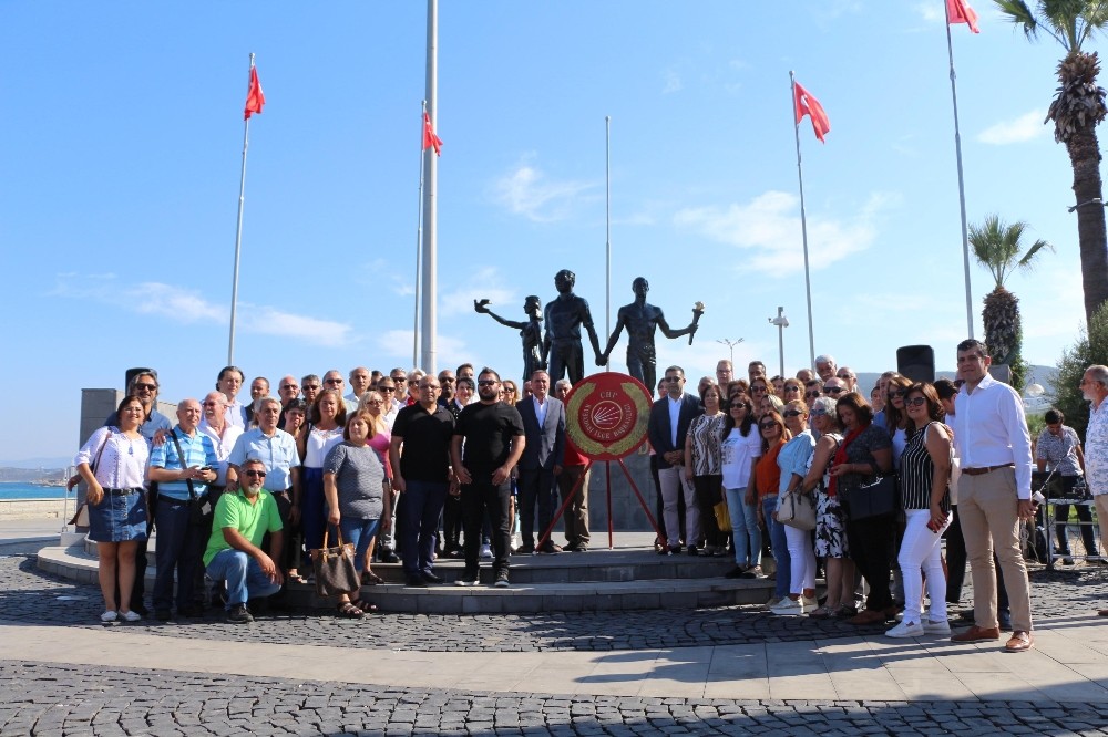 CHP’nin 96. kuruluş yıldönümü Kuşadası’nda da kutlandı 