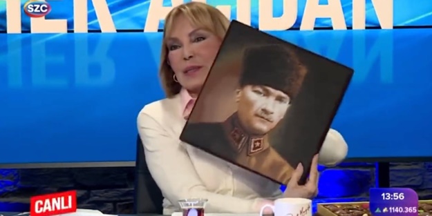 CHP'nin 'Atatürk' istismarında son nokta! Heykelinden sonra çikolatası