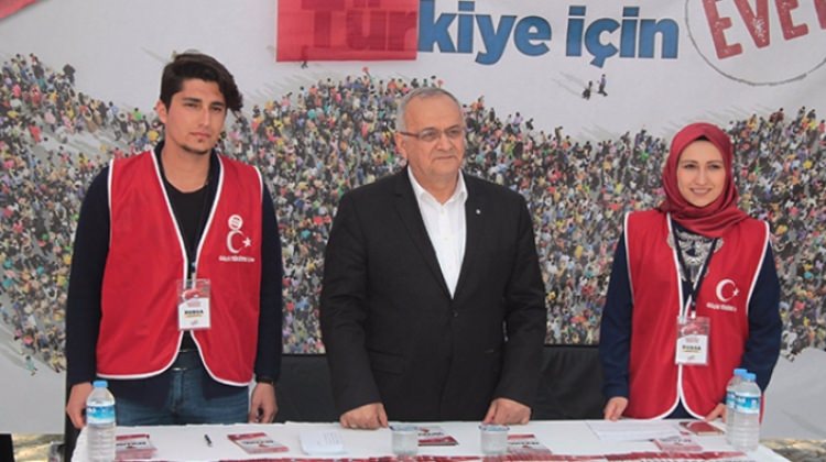 CHP'nin büyükşehir adayı referanduma destek verdi