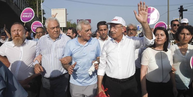 CHP'nin Demirtaş sevgisi! Hiç yalnız bırakmadılar