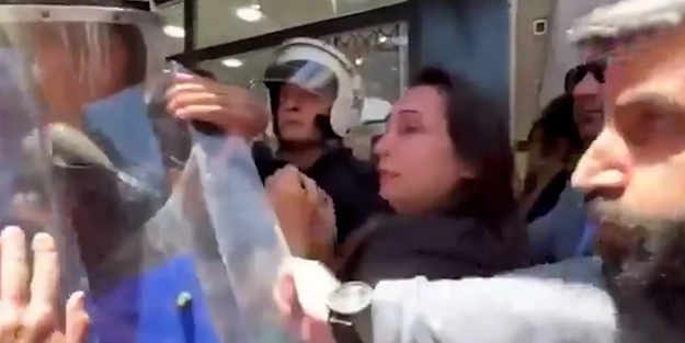 CHP'nin gazladığı DEM Partililer Hakkari Valisi'ni tehdit etti!