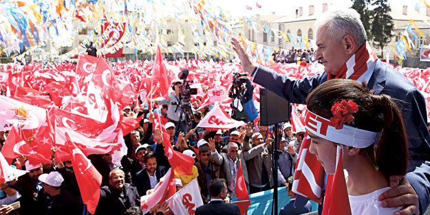 CHP’nin işi yalan dolan