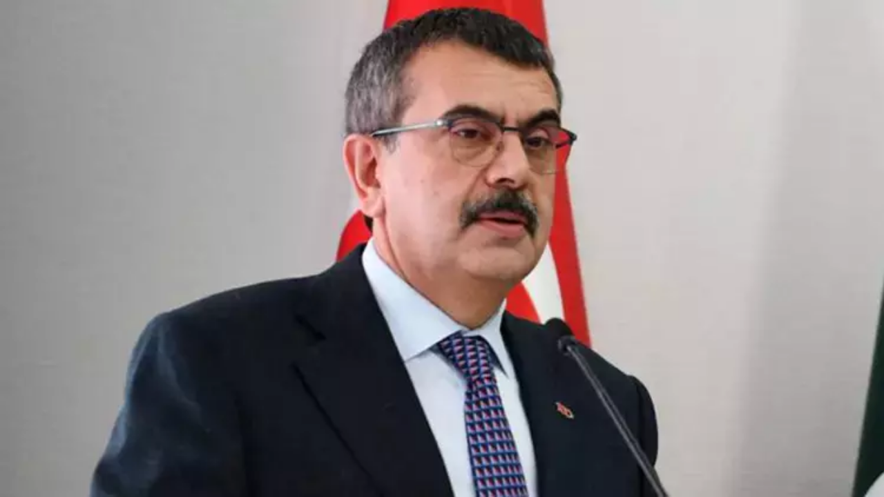 CHP’nin karın ağrısının sebebi belli oldu! Bakan Tekin duyurdu: "Kreşlerde LGBT’ye izin vermeyeceğiz"