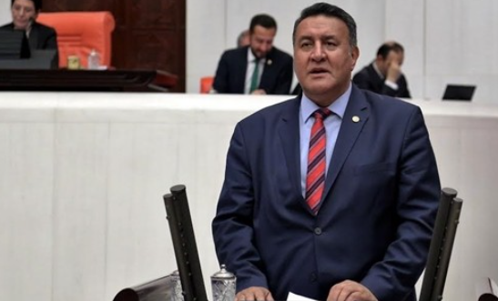 CHP’nin kovmaya yer aradığı vekilinden "yapma yav" dedirten sokak köpeği çıkışı