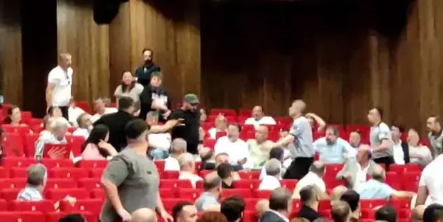 CHP'nin olaysız toplantısı yok! "Seni vururum"