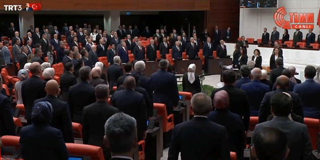 CHP’nin ortağı HDP/DEM İstiklal Marşı’nı okumadı