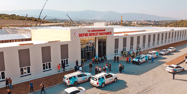 CHP’nin ‘sahra hastanesi’ tiyatrosu değil